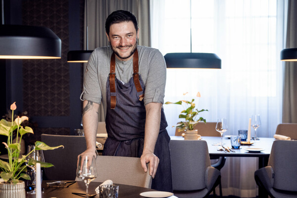 2023-Pascal-Schwarz-Negral-Web.jpg 2023-Pascal-Schwarz-Negral-Web.jpg